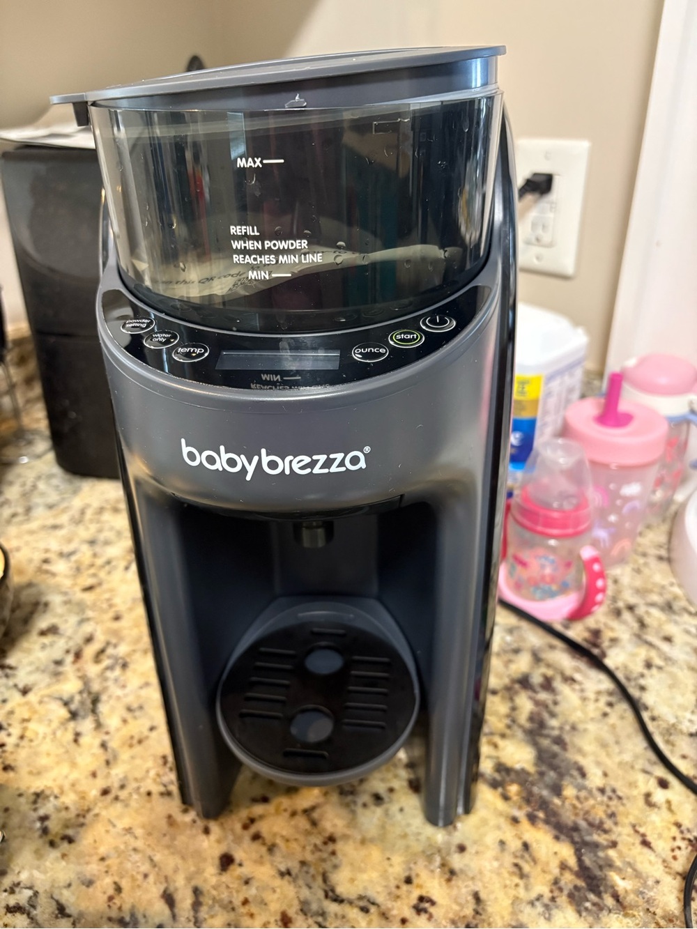 Baby Brezza Formula Pro Machine in Charcoal Gray